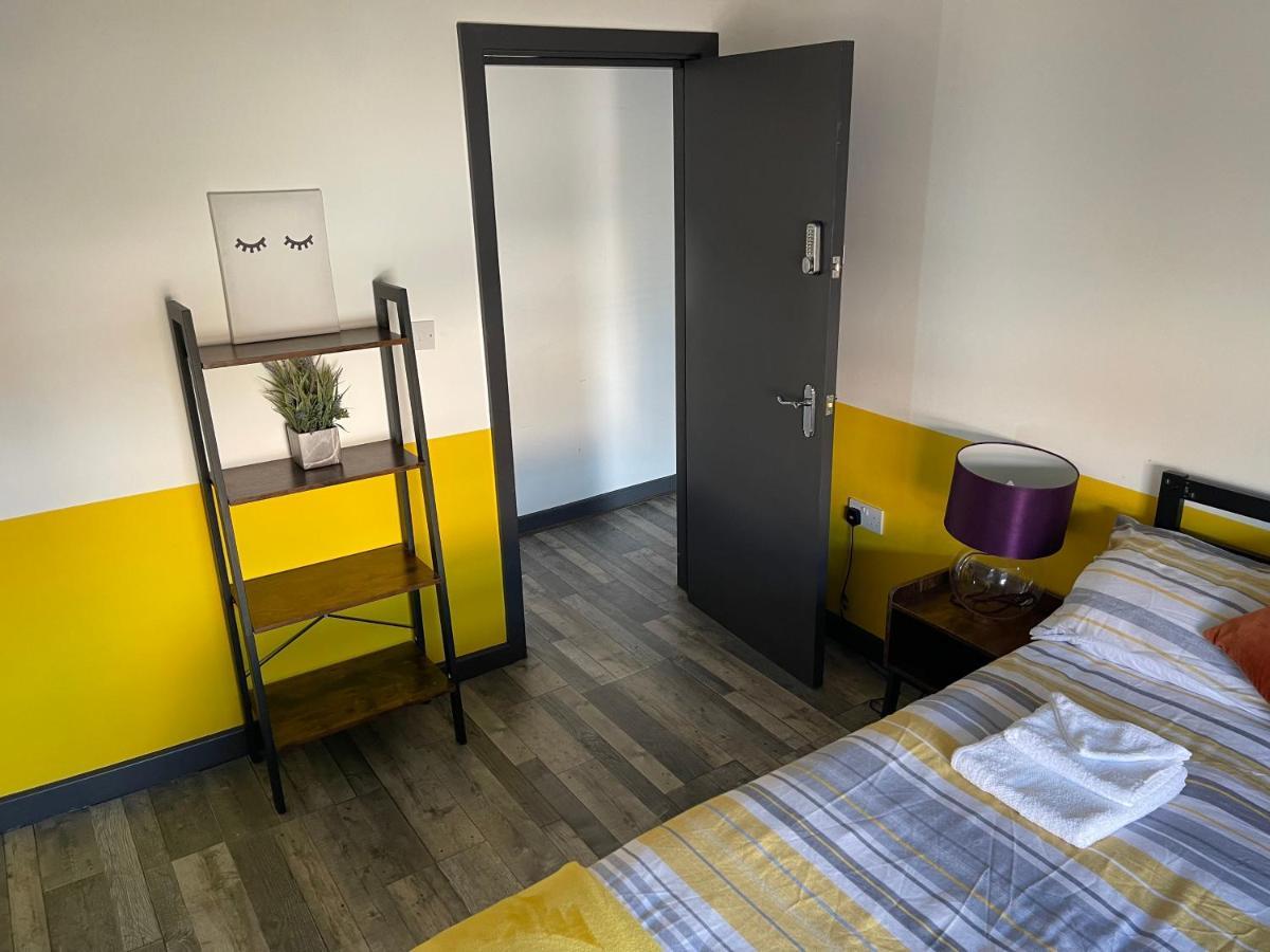 The Willow - Superb Spacious 3 Bed Room Apartment Blackpool Buitenkant foto