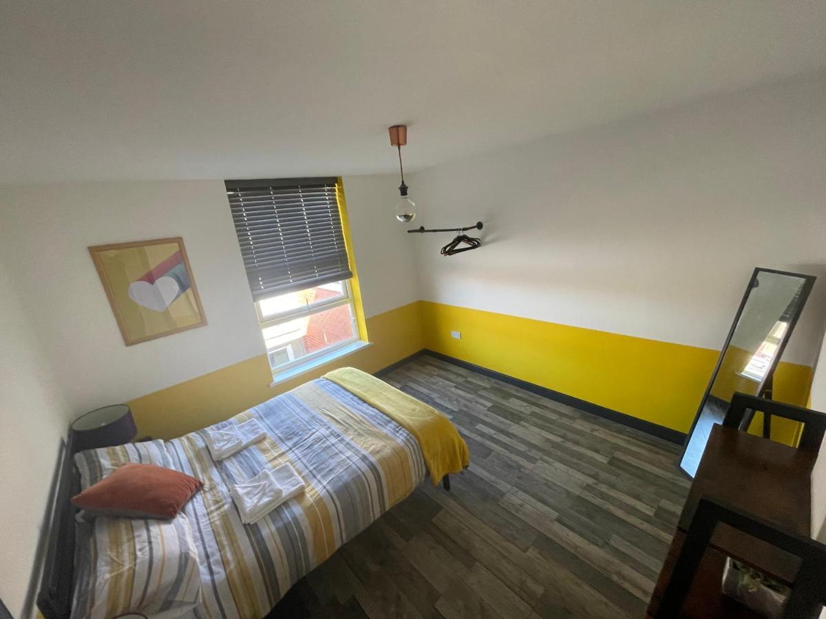 The Willow - Superb Spacious 3 Bed Room Apartment Blackpool Buitenkant foto